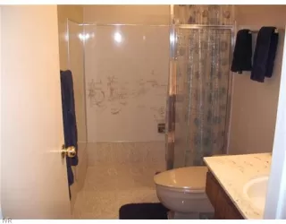 Photo #6: 940632 Listing