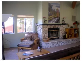 Photo #5: 940645 Listing