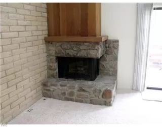 Photo #5: 940667 Listing 