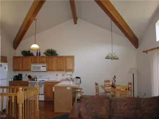 Photo #3: 940805 Listing