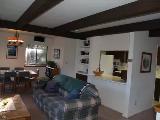 Photo #4: 940809 Listing