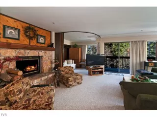 Photo #4: 940851 Listing