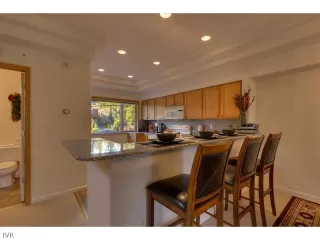 Photo #5: 940899 Listing 