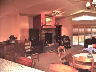 Photo #1: 940902 Listing
