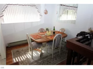 Photo #6: 940930 Listing 