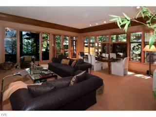 Photo #4: 940951 Listing 