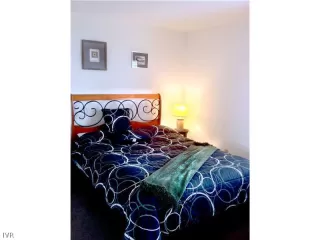 Photo #5: 941048 Listing