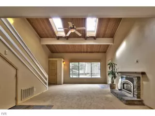 Photo #6: 941067 Listing