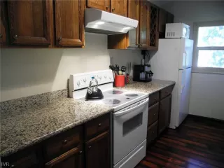 Photo #2: 941166 Listing