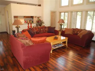 Photo #5: 941166 Listing