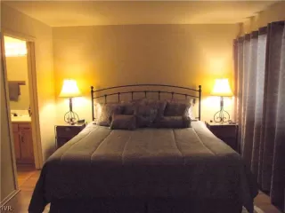 Photo #4: 941229 Listing