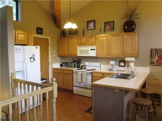 Photo #2: 941366 Listing