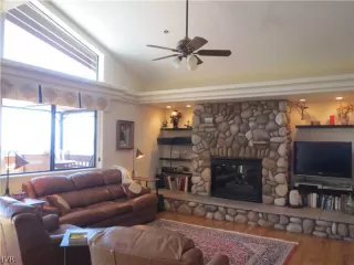 Photo #4: 941418 Listing 