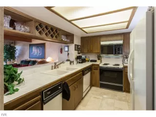 Photo #4: 941453 Listing