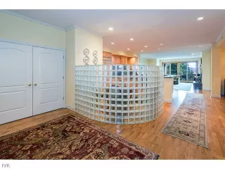 Photo #3: 941537 Listing 