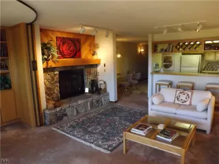 Photo #3: 941544 Listing