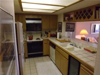 Photo #6: 941544 Listing