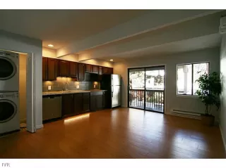 Photo #4: 941590 Listing