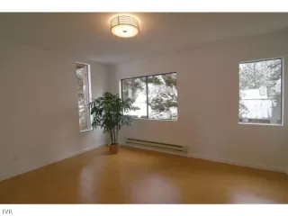 Photo #5: 941590 Listing