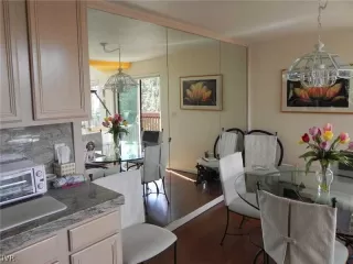 Photo #4: 941746 Listing