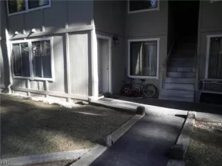 Photo #2: 941753 Listing