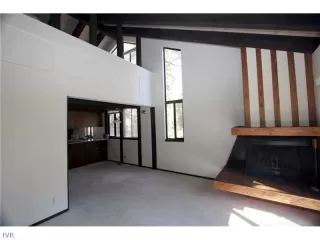 Photo #5: 941778 Listing