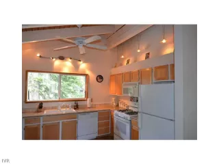 Photo #2: 941802 Listing