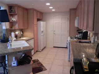 Photo #5: 941841 Listing