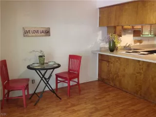 Photo #5: 941882 Listing 