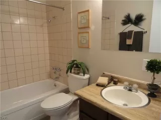 Photo #4: 941951 Listing 