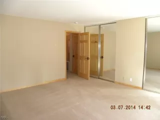 Photo #6: 941980 Listing 