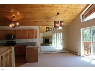 Photo #2: 941993 Listing