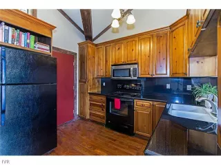 Photo #4: 942033 Listing