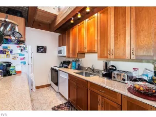 Photo #5: 942147 Listing