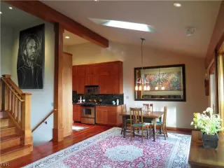 Photo #2: 942179 Listing