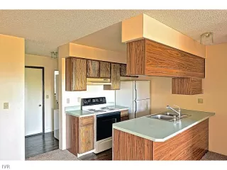 Photo #4: 942281 Listing