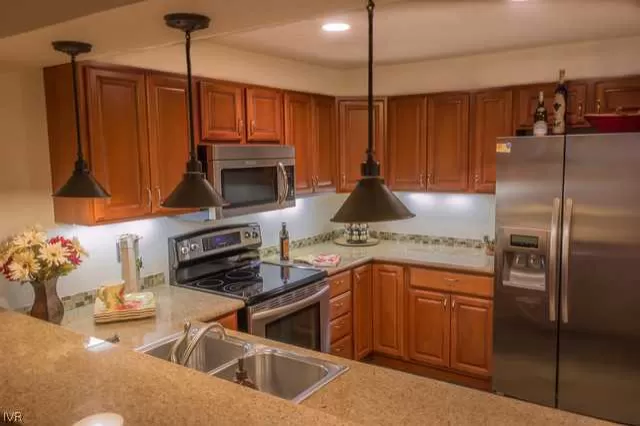 MLS: 942350 Condo For Sale