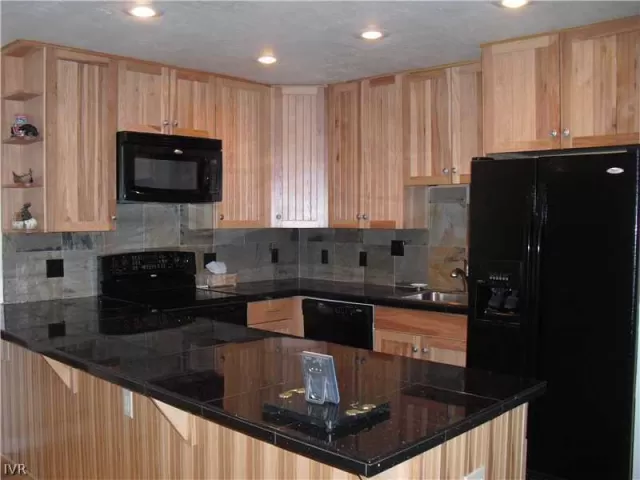 MLS: 942366 Condo For Sale