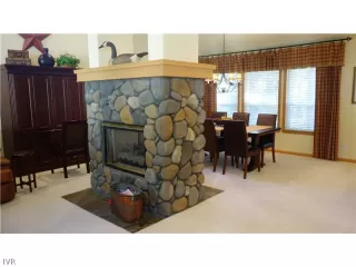 Photo #4: 942420 Listing 