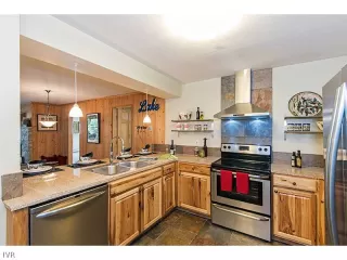 Photo #2: 942519 Listing