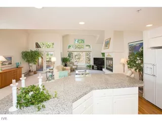 Photo #3: 942522 Listing