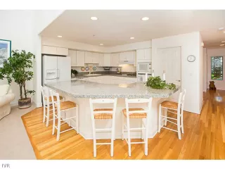 Photo #4: 942522 Listing