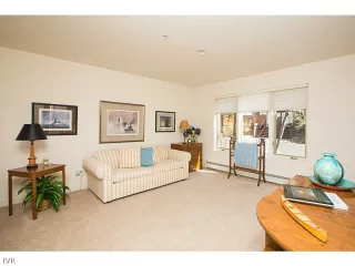 Photo #5: 942522 Listing