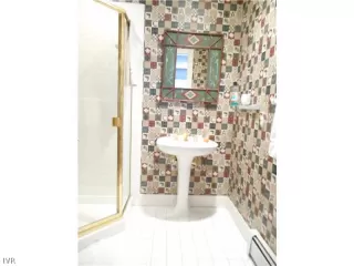 Photo #4: 942578 Listing