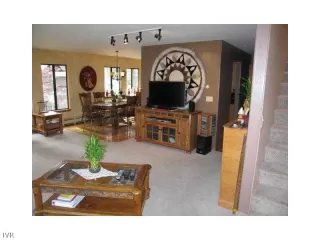 Photo #4: 942623 Listing