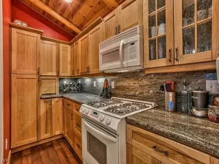 Photo #6: 942667 Listing