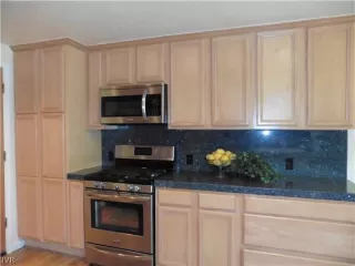 Photo #4: 942751 Listing