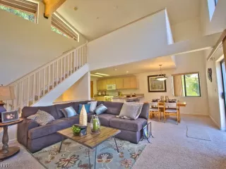 Photo #3: 942778 Listing