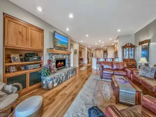 Photo #4: 942782 Listing 