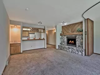 Photo #4: 942871 Listing